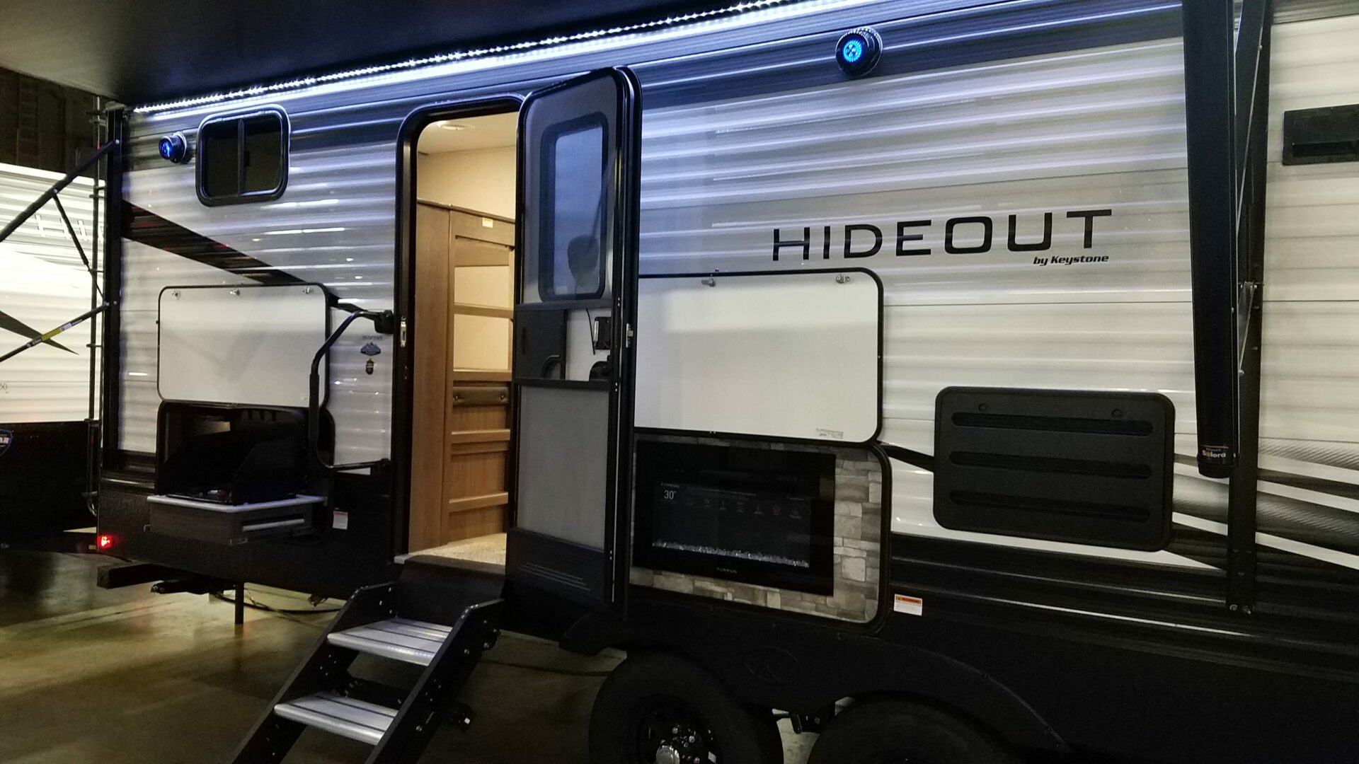 Episode 110 Gear You Love and the Portland RV Show RV MILES