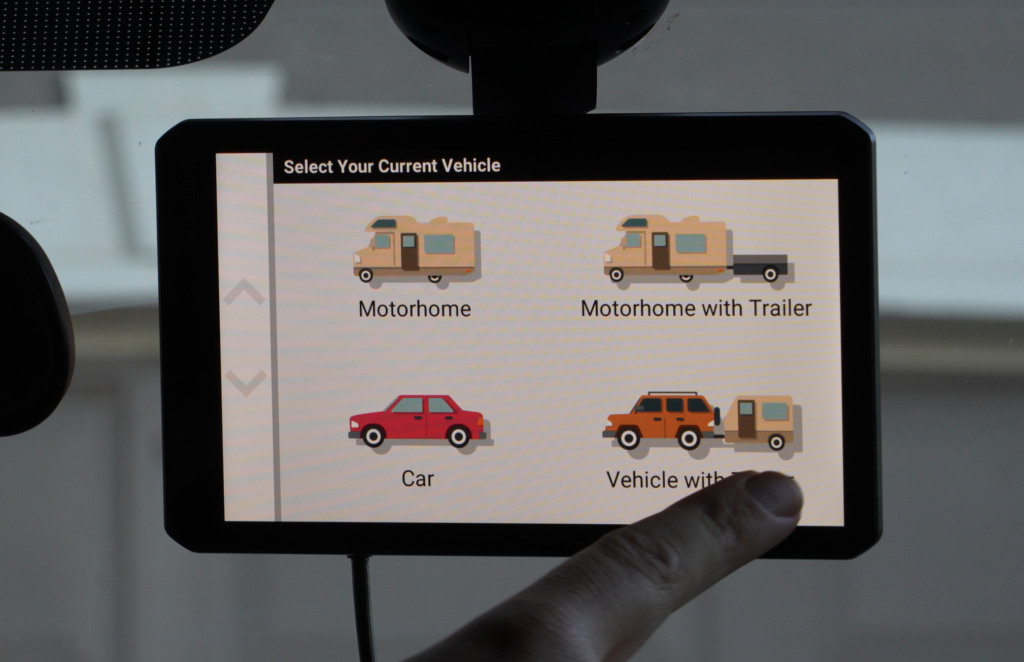 Selecting different vehicles on the Garmin RV 795 and RVCam 795